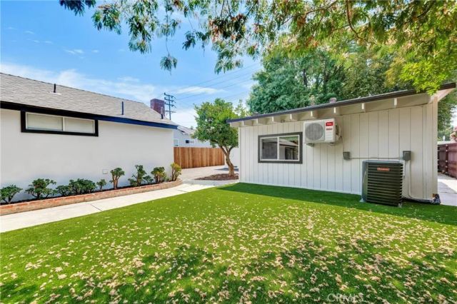 5550 Fallbrook Avenue, Woodland Hills, CA 91367