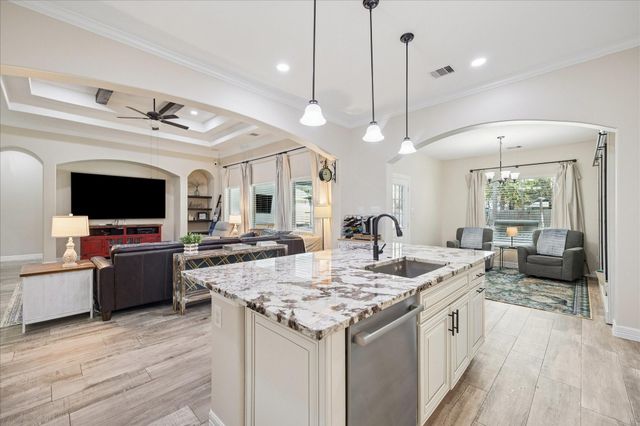 902 Douglas Fir Dr, Magnolia, TX 77354