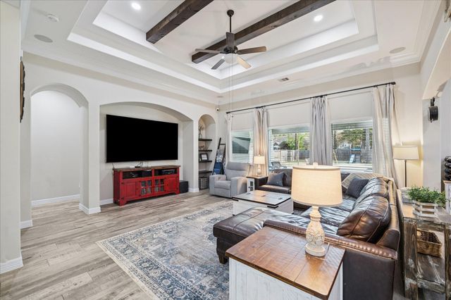 902 Douglas Fir Dr, Magnolia, TX 77354