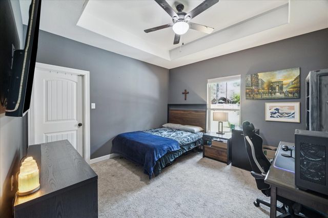 902 Douglas Fir Dr, Magnolia, TX 77354