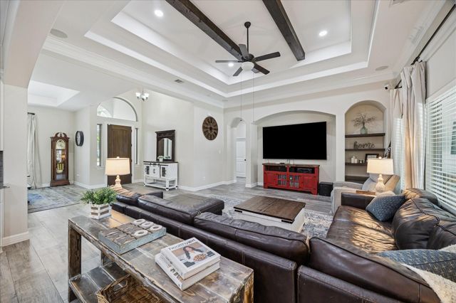 902 Douglas Fir Dr, Magnolia, TX 77354