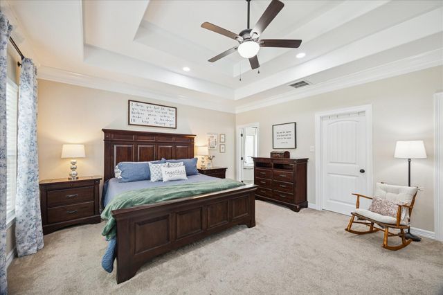 902 Douglas Fir Dr, Magnolia, TX 77354