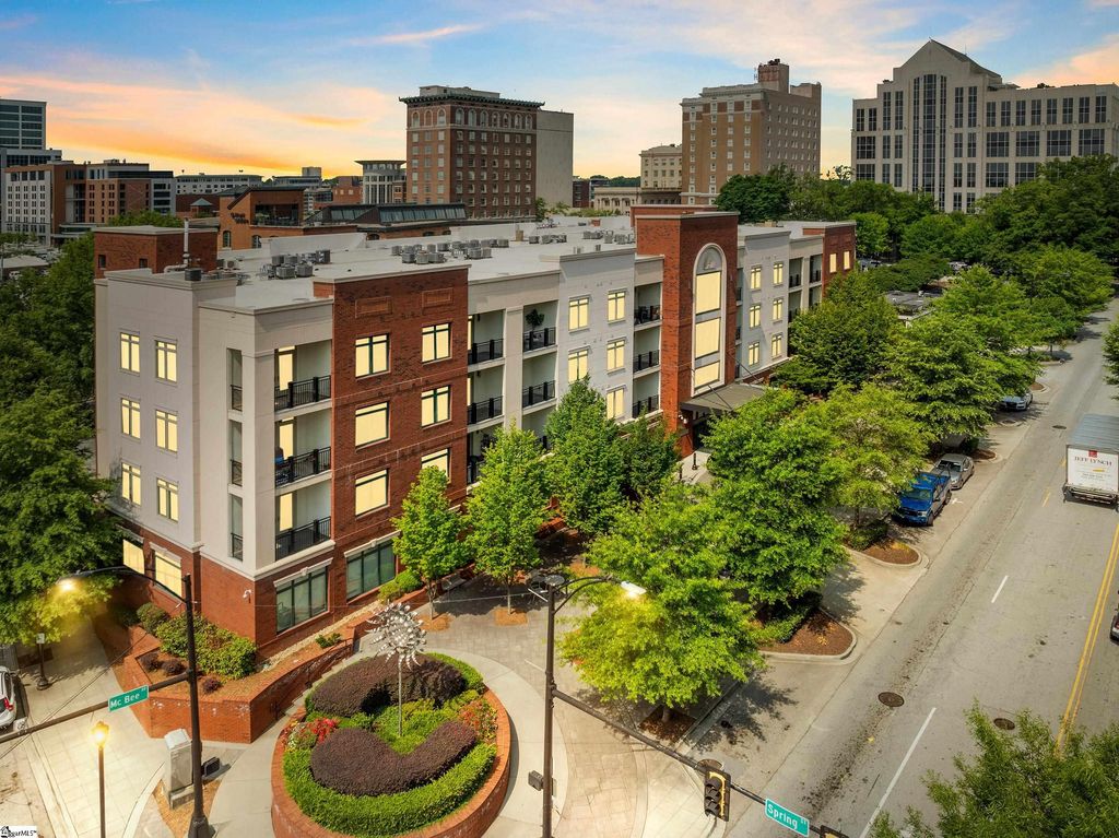 98 E Mcbee Avenue Unit 406, Greenville, SC 29601