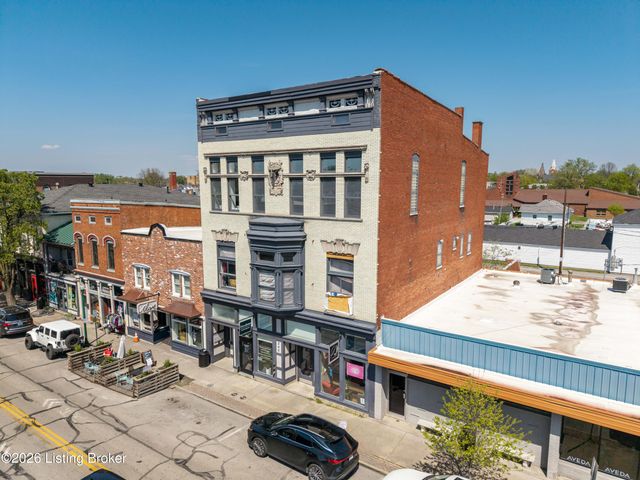 240 Spring St B, Jeffersonville, IN 47130