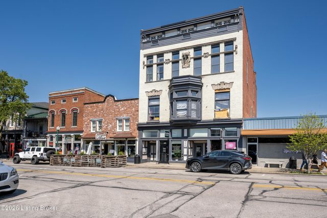 240 Spring St B, Jeffersonville, IN 47130