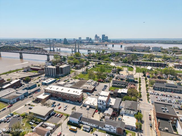 240 Spring St B, Jeffersonville, IN 47130
