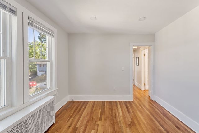 11 Clifton Ave, Saugus, MA 01906