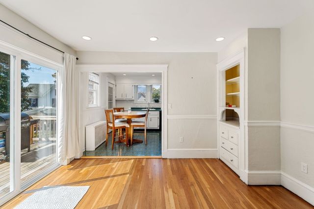11 Clifton Ave, Saugus, MA 01906