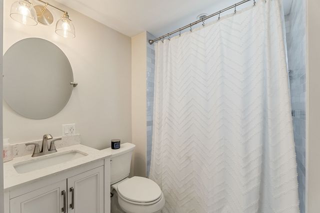 11 Clifton Ave, Saugus, MA 01906