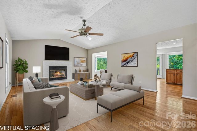 279 Woody Lane, Asheville, NC 28804