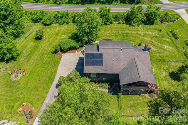 279 Woody Lane, Asheville, NC 28804