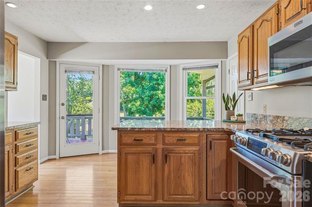 279 Woody Lane, Asheville, NC 28804