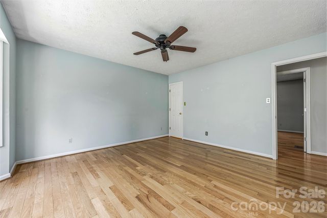 279 Woody Lane, Asheville, NC 28804