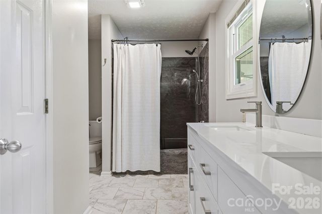 279 Woody Lane, Asheville, NC 28804