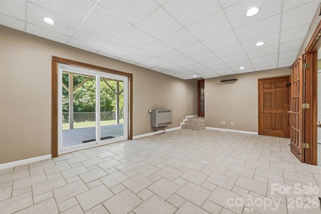 279 Woody Lane, Asheville, NC 28804