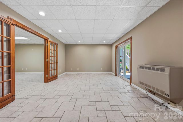 279 Woody Lane, Asheville, NC 28804