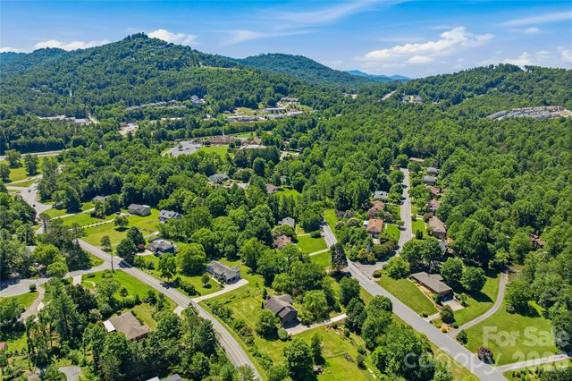 279 Woody Lane, Asheville, NC 28804