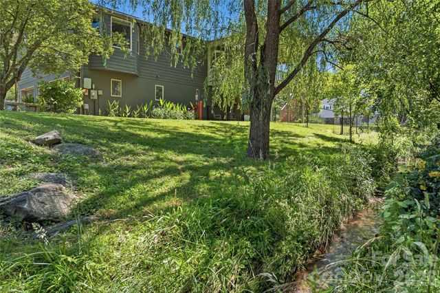279 Woody Lane, Asheville, NC 28804