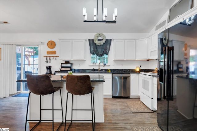 201 Melrose Road, Greenville, SC 29605