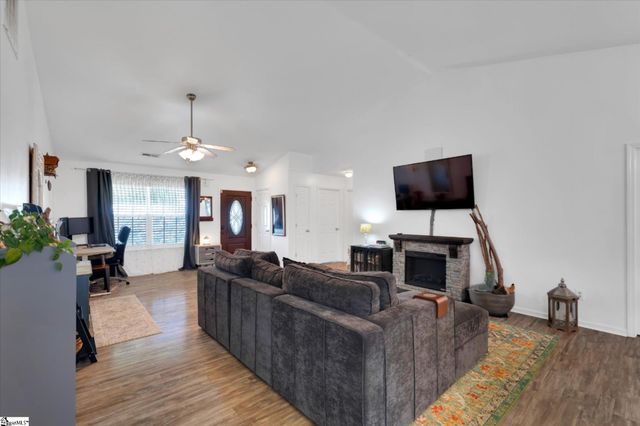 201 Melrose Road, Greenville, SC 29605