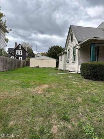 435 Hazlett Avenue NW, Canton, OH 44708