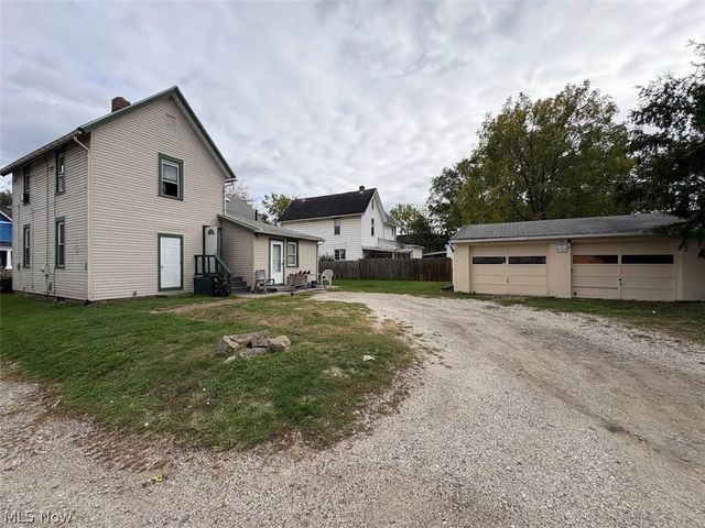 435 Hazlett Avenue NW, Canton, OH 44708