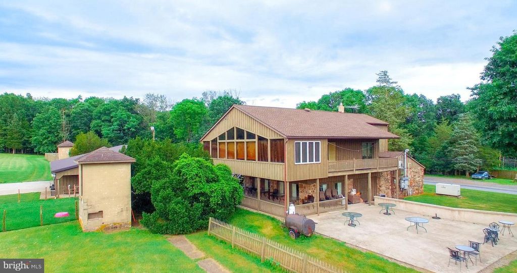 2071 BAUS RD, EAST GREENVILLE, PA 18041 — exterior