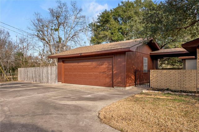 1707 Glade Street, College Station, TX 77840