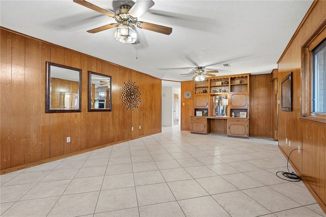 1707 Glade Street, College Station, TX 77840