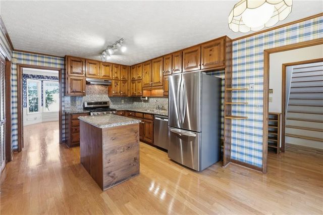 2825 Shurburne Drive, Alpharetta, GA 30022