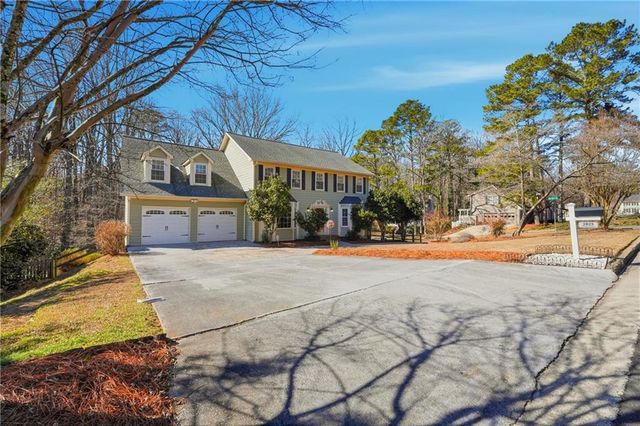 2825 Shurburne Drive, Alpharetta, GA 30022