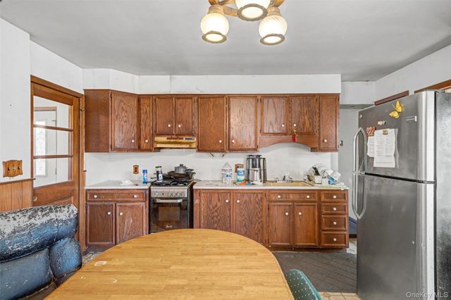 3 Diane Court, Greenwood Lake, NY 10925