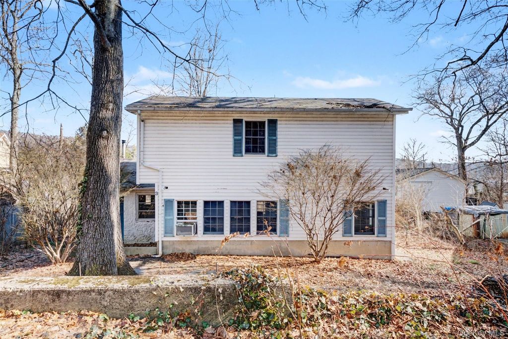 3 Diane Court, Greenwood Lake, NY 10925