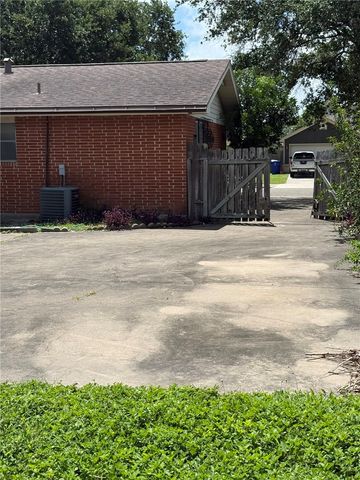 4929 Margo Dr, Corpus Christi, TX 78411