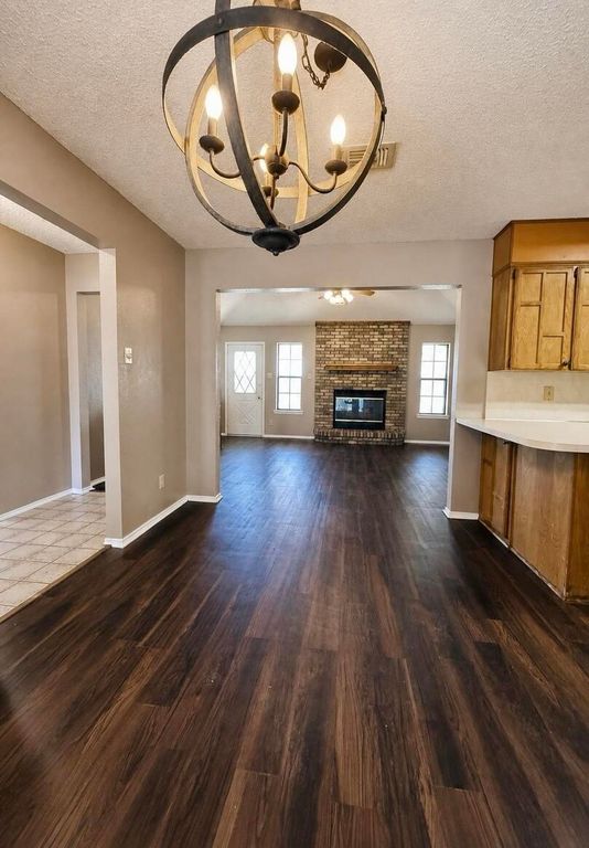 Image 5 of property listing at 3617 Cedar Creek Drive, San Angelo, TX 76904
