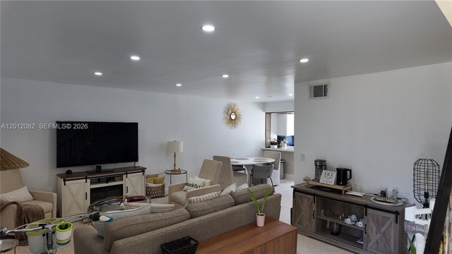 1845 NW 4th Ave 17, Boca Raton, FL 33432