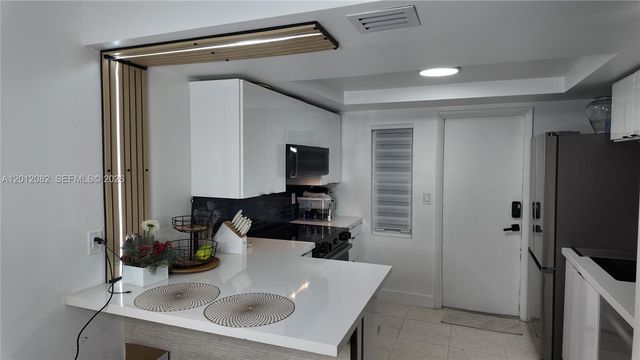 1845 NW 4th Ave 17, Boca Raton, FL 33432