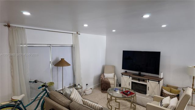 1845 NW 4th Ave 17, Boca Raton, FL 33432