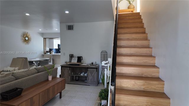 1845 NW 4th Ave 17, Boca Raton, FL 33432