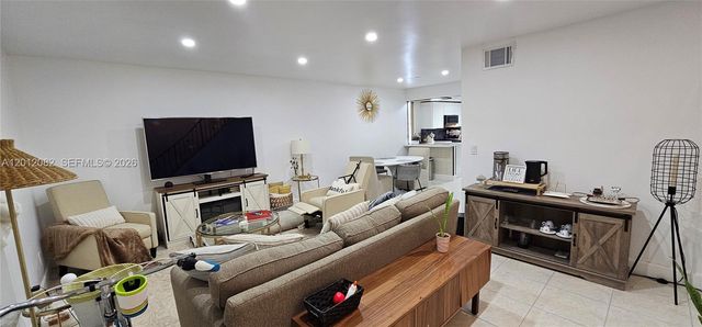 1845 NW 4th Ave 17, Boca Raton, FL 33432