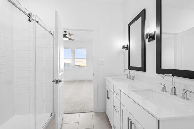 556 Day Station Drive, Dayton, TX 77535