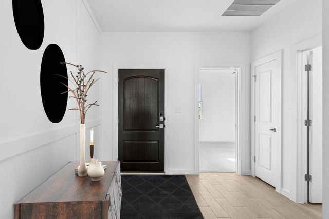 556 Day Station Drive, Dayton, TX 77535