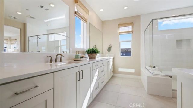 409 Clipper, Irvine, CA 92618