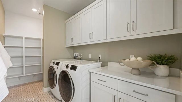 409 Clipper, Irvine, CA 92618