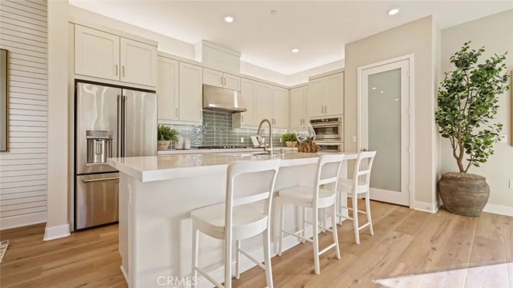 409 Clipper, Irvine, CA 92618