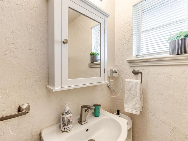 3913 NW 19th Street, Oklahoma City, OK 73107