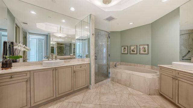 990 BOULEVARD OF THE ARTS 604, Sarasota, FL 34236