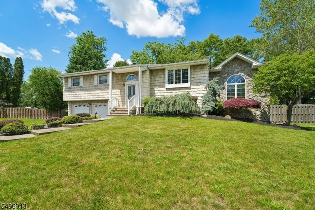 18 Mary Ellen Dr, Edison Twp., NJ 08820
