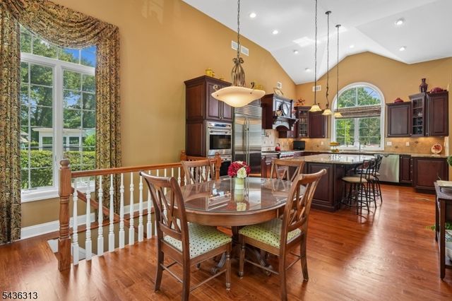 18 Mary Ellen Dr, Edison Twp., NJ 08820