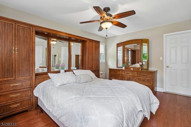 18 Mary Ellen Dr, Edison Twp., NJ 08820